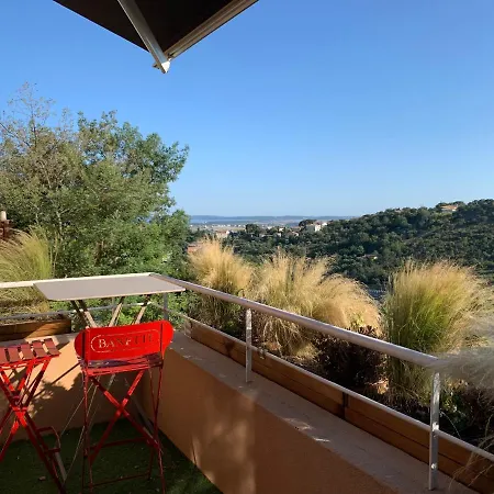 Вилла Vue Mer Piscine *